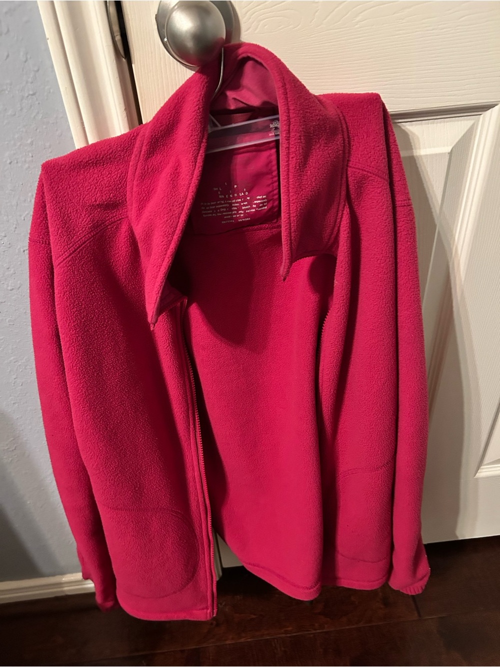 L.L. Bean Women's Ski Jacket - Deep Raspberry - Picture 3 of 6